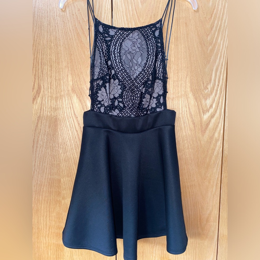 Windsor cutout dress